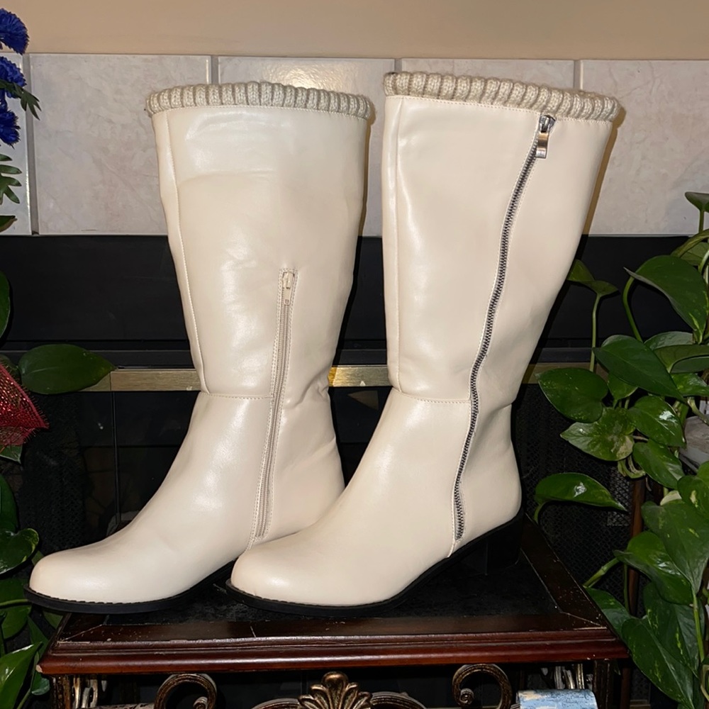 BRAND NEW BOOTS!